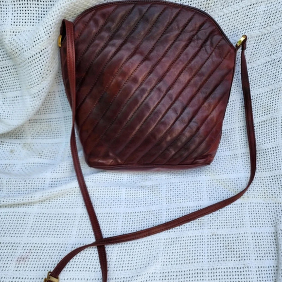 Vintage GBC Wine leather shoulderbag - Picture 1 of 15